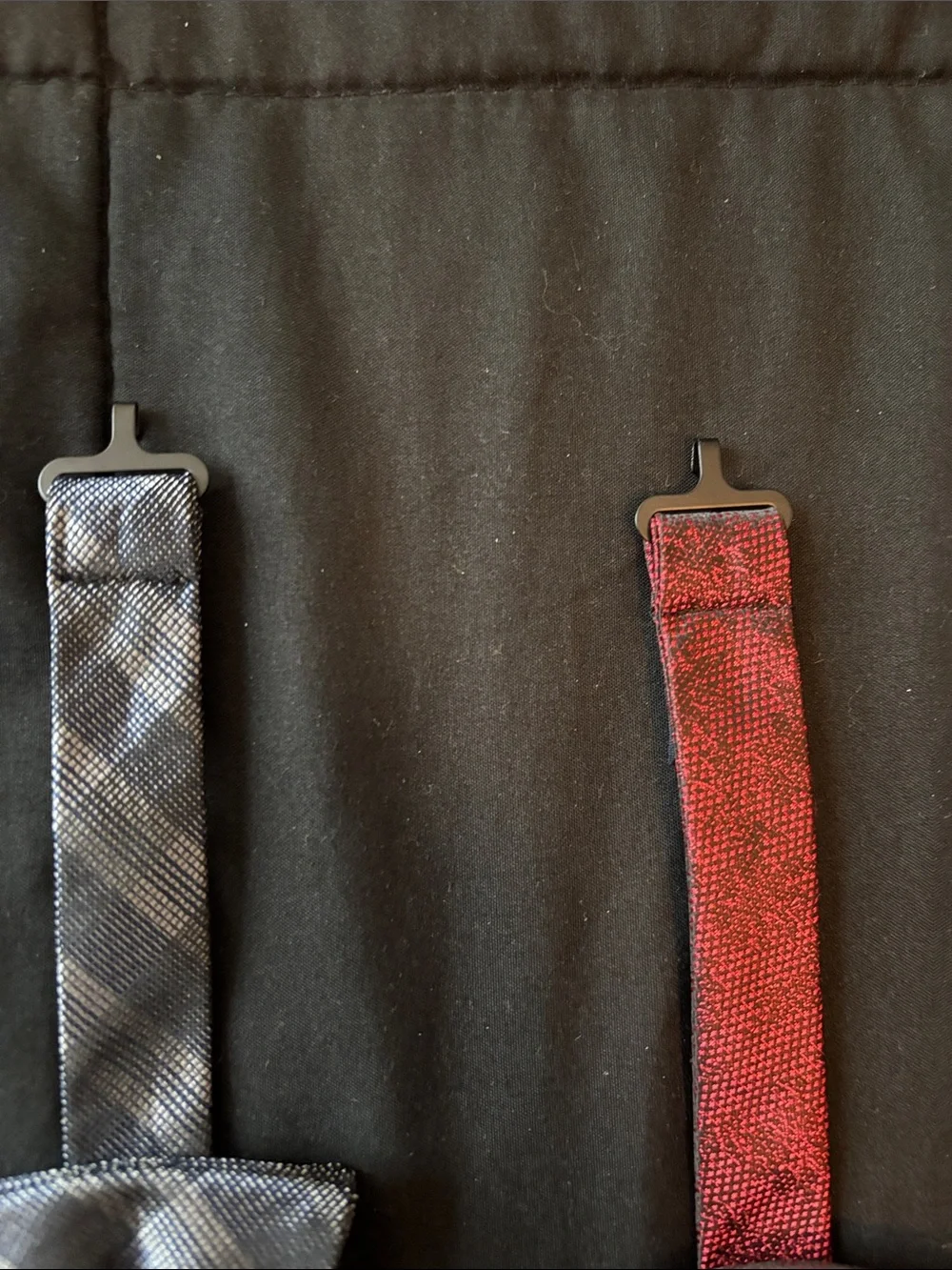 Apt. 9 classic red